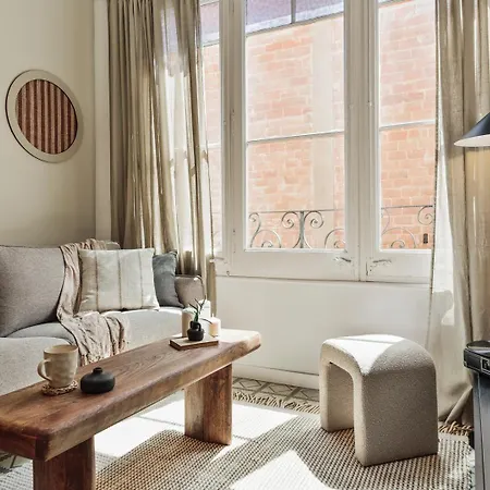 Loma - 3 Bedrooms And Office In Eixample Esquerra